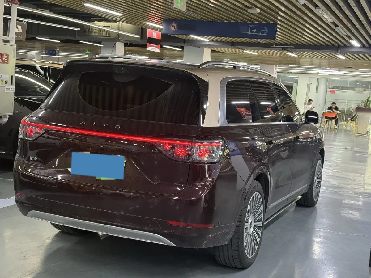 2025 AITO AITO M9 REEV 160HP REEV 52KWH,autocango,china used car exporter,china ev exporter,chinese used car exporter,chinese used ev exporter