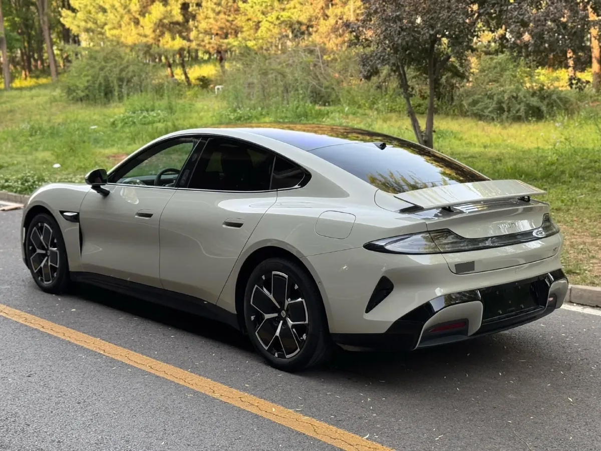 2024 MI SU7 BEV 73.6KWH,autocango,china used car exporter,china ev exporter,chinese used car exporter,chinese used ev exporter