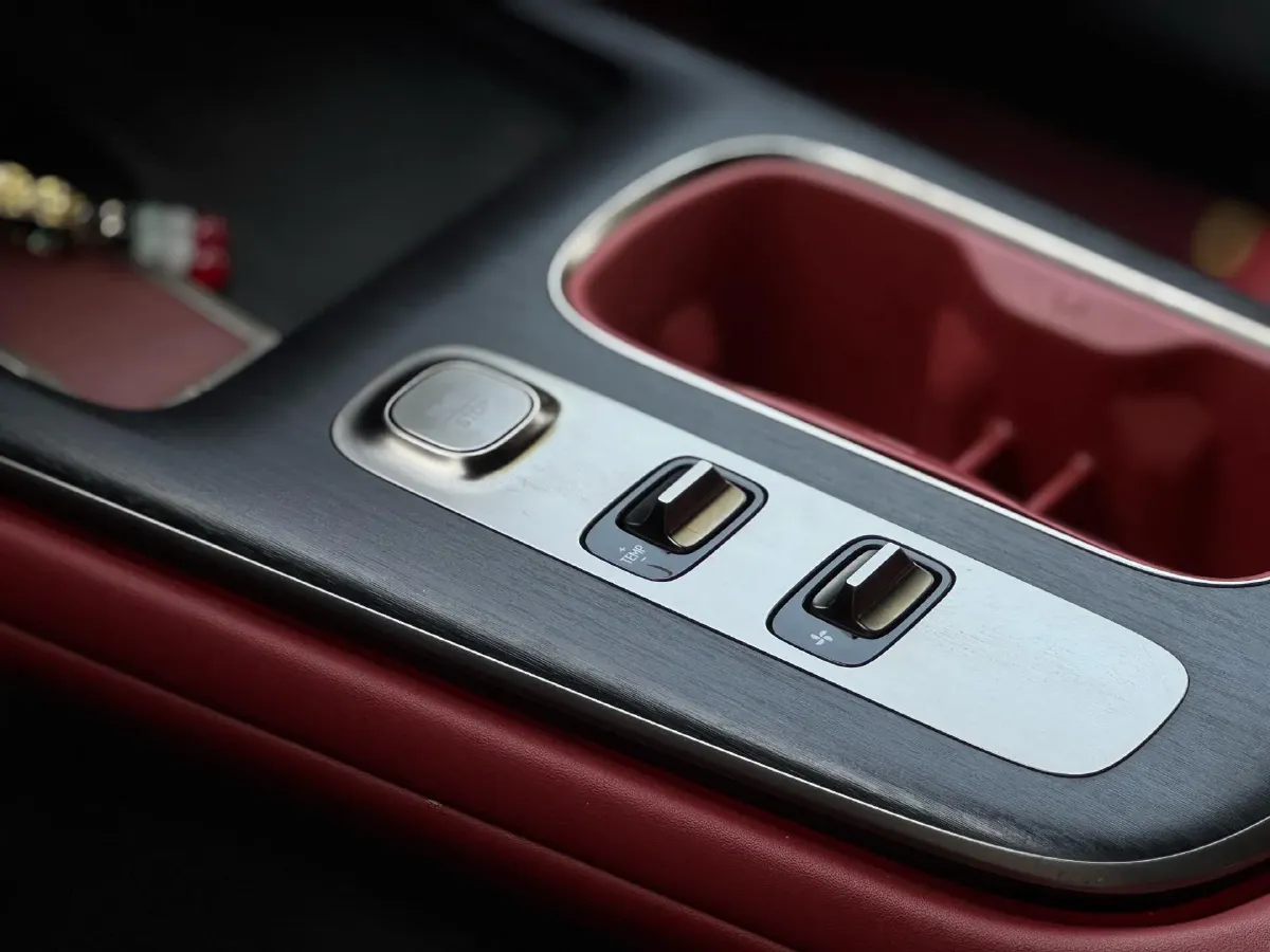 2024 MI SU7 BEV 73.6KWH,autocango,china used car exporter,china ev exporter,chinese used car exporter,chinese used ev exporter