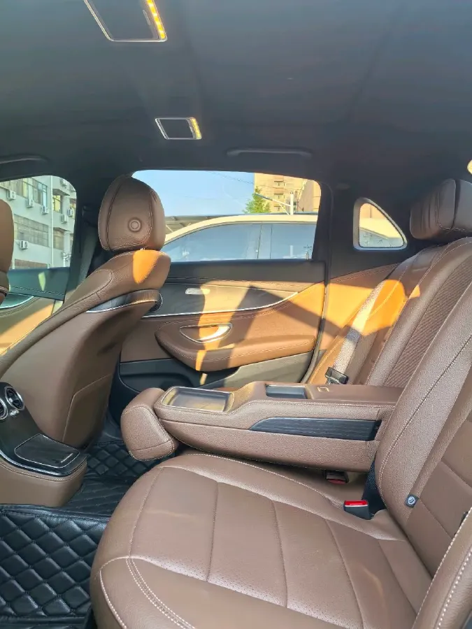 2021 Mercedes-Benz E Class 2.0T 197HP L4 9AT,autocango,china used car exporter,china ev exporter,chinese used car exporter,chinese used ev exporter