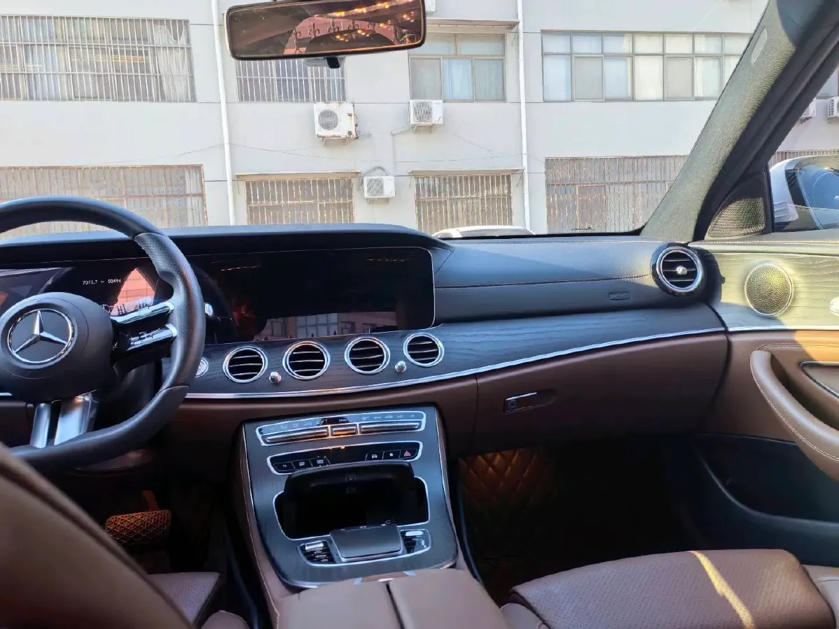 2021 Mercedes-Benz E Class 2.0T 197HP L4 9AT,autocango,china used car exporter,china ev exporter,chinese used car exporter,chinese used ev exporter