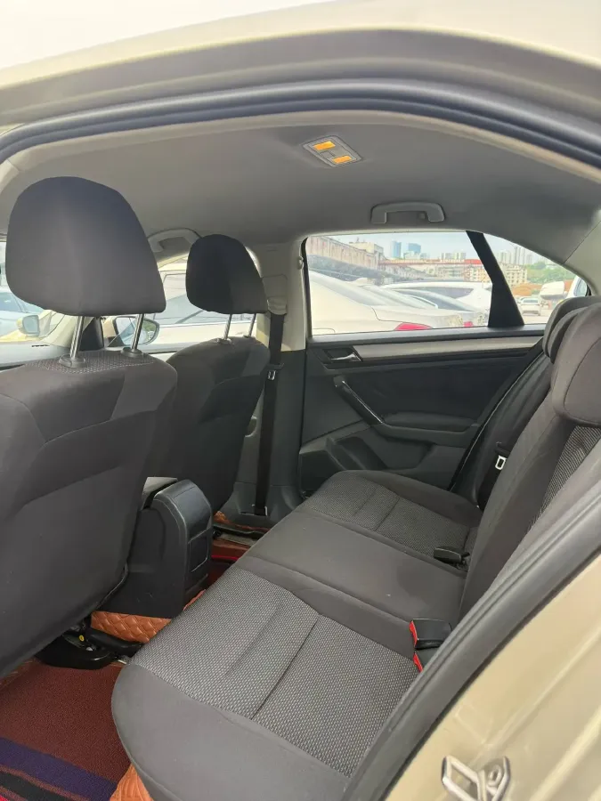 2019 MAXUS XinTu V80 2.5T 136HP L4 6MT,autocango,china used car exporter,china ev exporter,chinese used car exporter,chinese used ev exporter