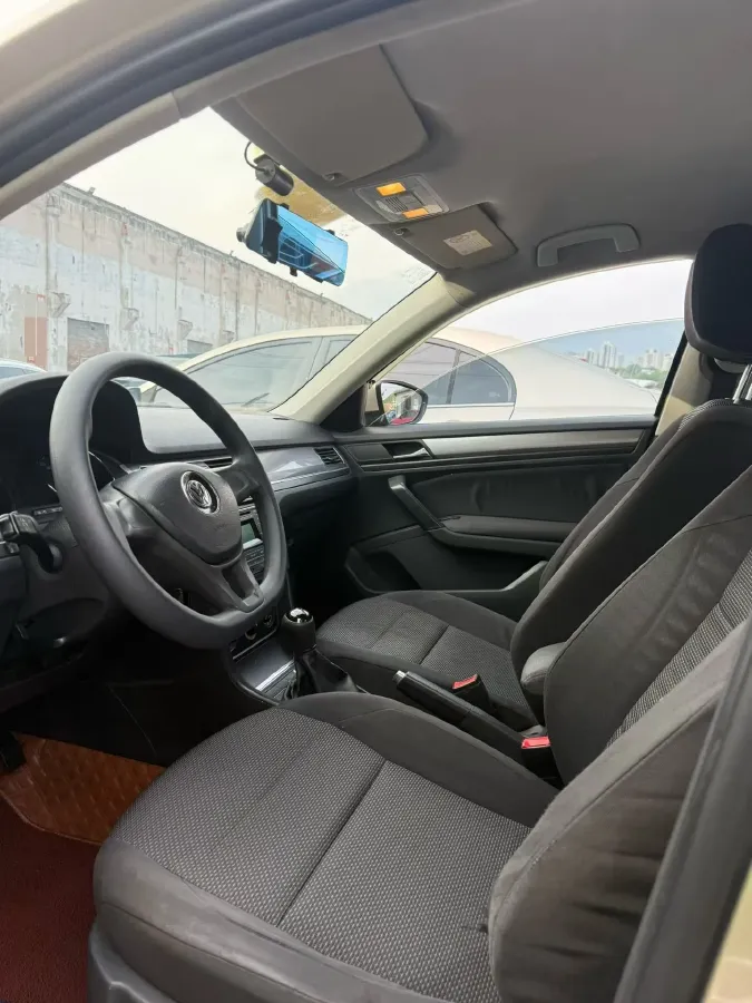 2019 MAXUS XinTu V80 2.5T 136HP L4 6MT,autocango,china used car exporter,china ev exporter,chinese used car exporter,chinese used ev exporter