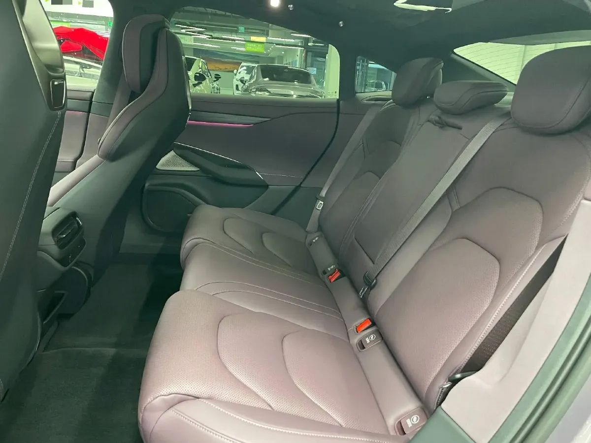 2024 MI SU7 BEV 73.6KWH,autocango,china used car exporter,china ev exporter,chinese used car exporter,chinese used ev exporter