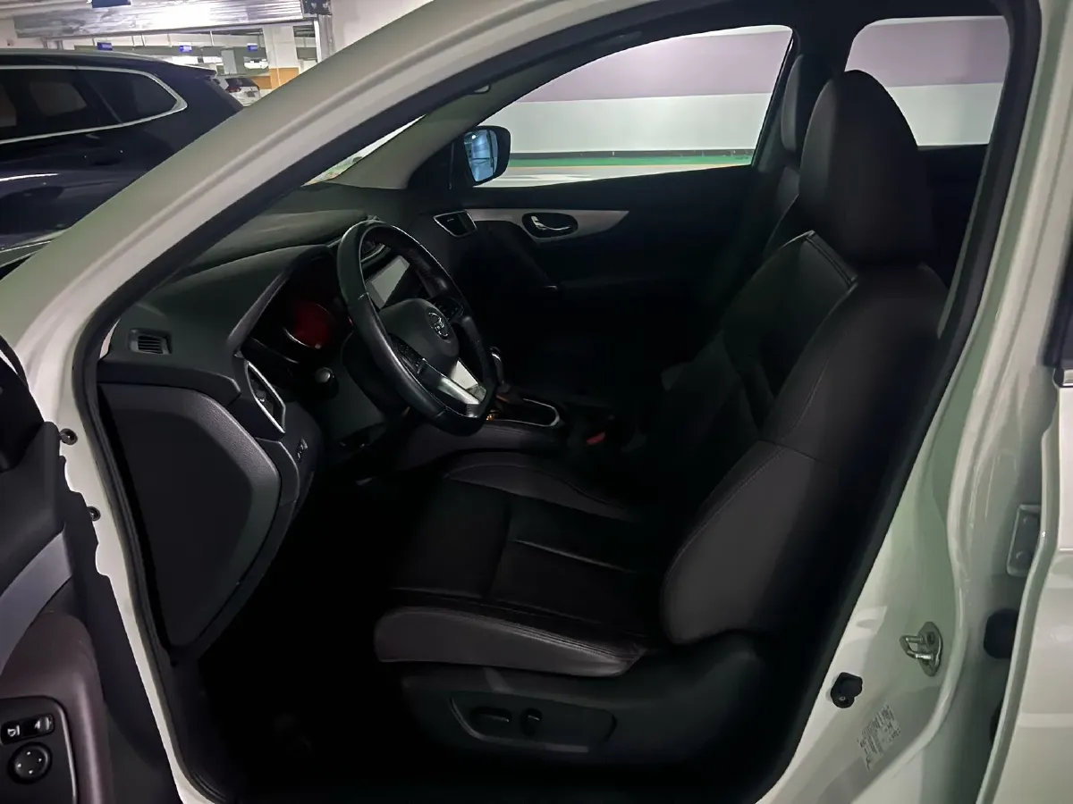 2022 Nissan Qashqai 2.0L 151HP L4 CVT,autocango,china used car exporter,china ev exporter,chinese used car exporter,chinese used ev exporter