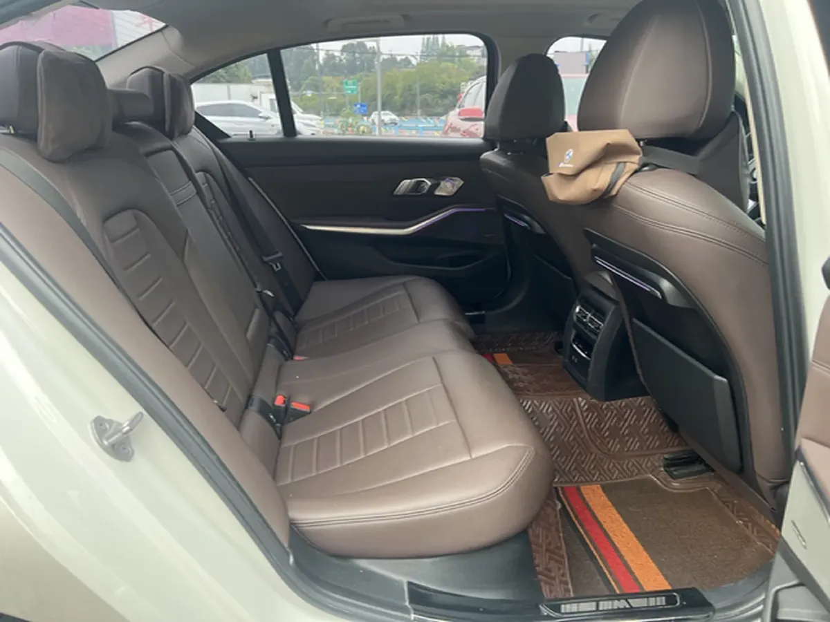 2021 BMW 3 Series 2.0T 184HP L4 8AT,autocango,china used car exporter,china ev exporter,chinese used car exporter,chinese used ev exporter