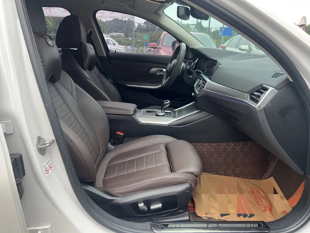 2021 BMW 3 Series 2.0T 184HP L4 8AT,autocango,china used car exporter,china ev exporter,chinese used car exporter,chinese used ev exporter