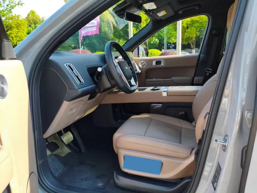 2025 Li L9 Range Extended 154HP REEV,autocango,china used car exporter,china ev exporter,chinese used car exporter,chinese used ev exporter