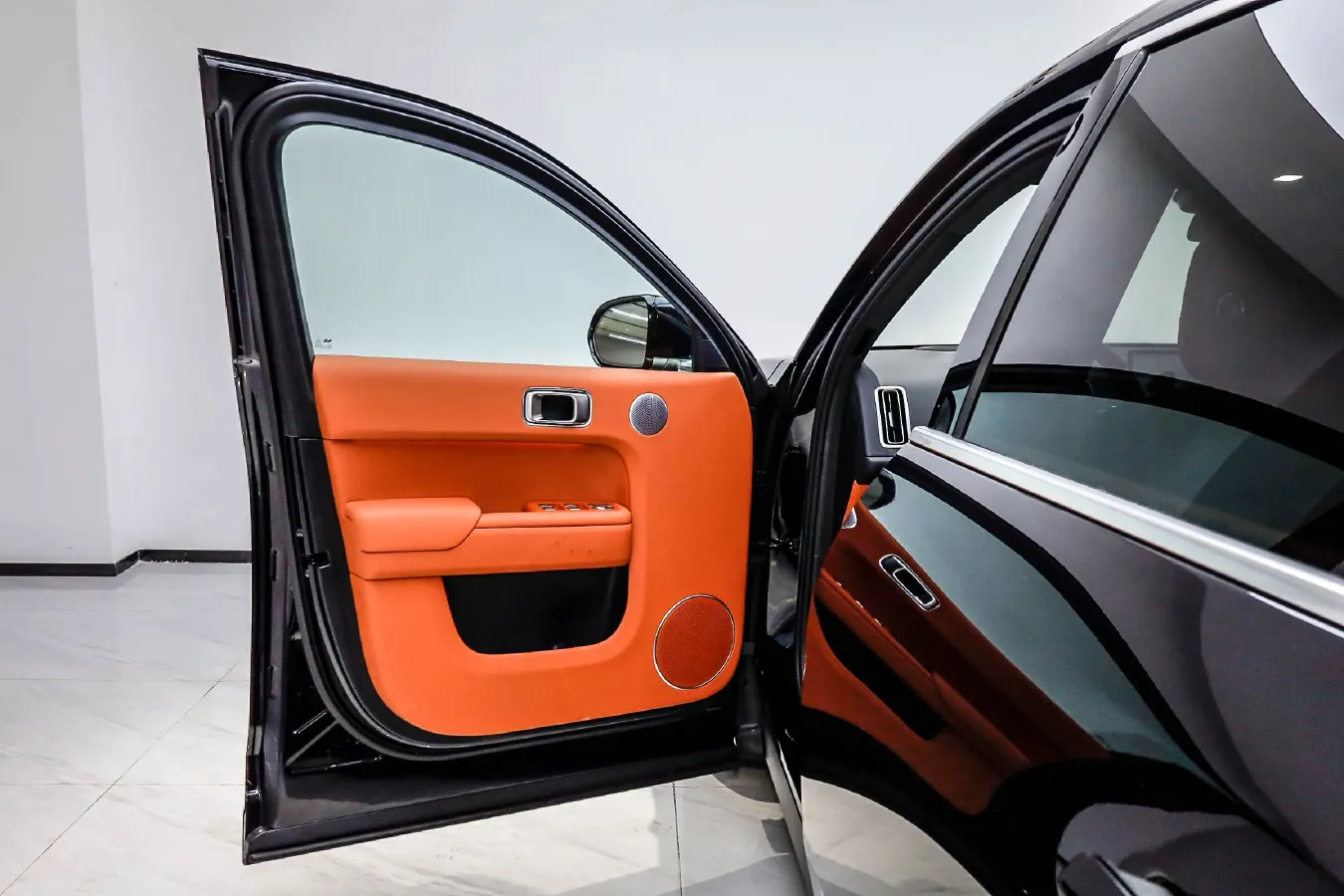 2025 Li L7 Range Extended 154HP REEV,autocango,china used car exporter,china ev exporter,chinese used car exporter,chinese used ev exporter