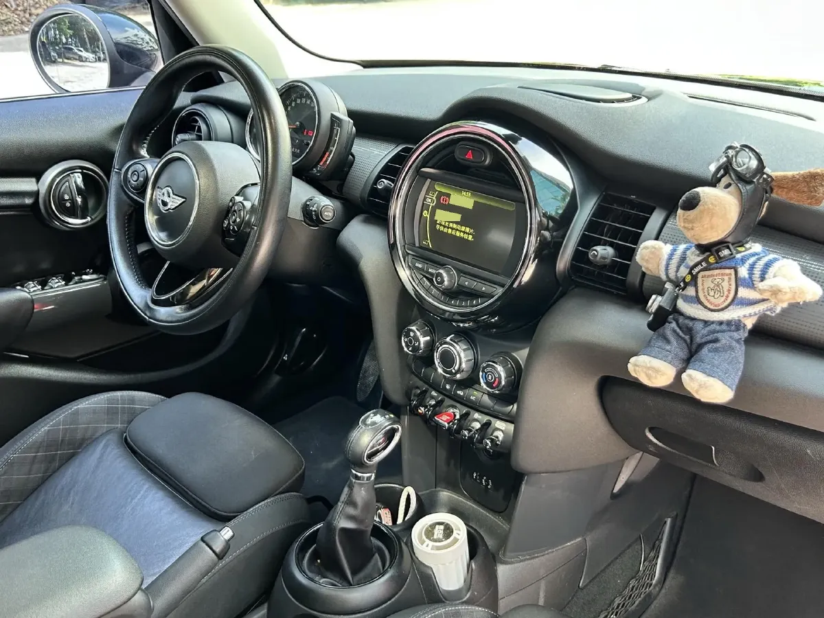 2018 MINI MINI 1.5T 136HP L3 6AT,autocango,china used car exporter,china ev exporter,chinese used car exporter,chinese used ev exporter