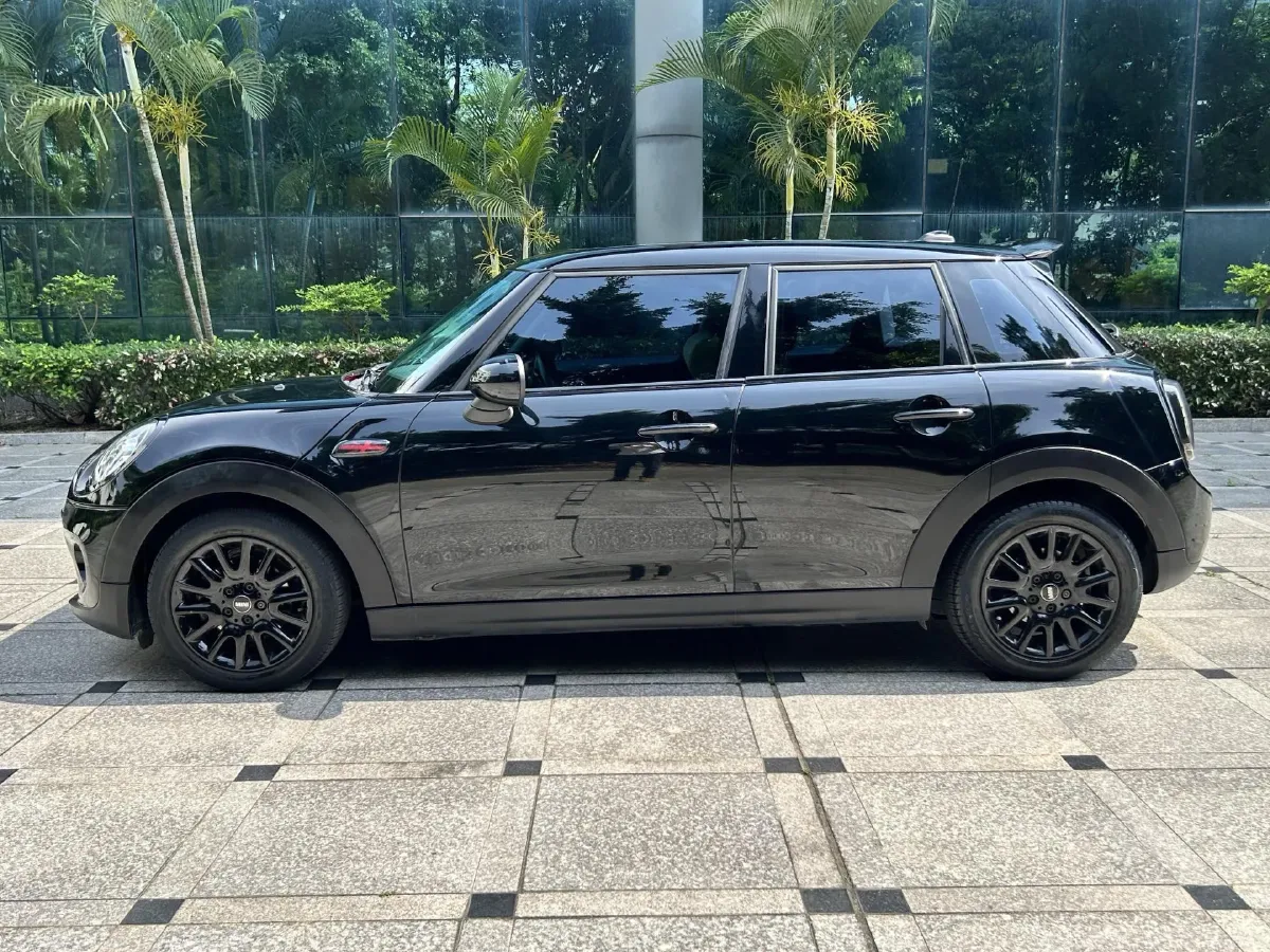 2018 MINI MINI 1.5T 136HP L3 6AT,autocango,china used car exporter,china ev exporter,chinese used car exporter,chinese used ev exporter