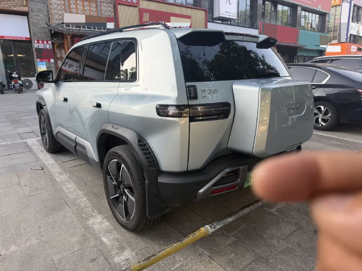 2025 FangChengBao Tai 3 BEV,autocango,china used car exporter,china ev exporter,chinese used car exporter,chinese used ev exporter