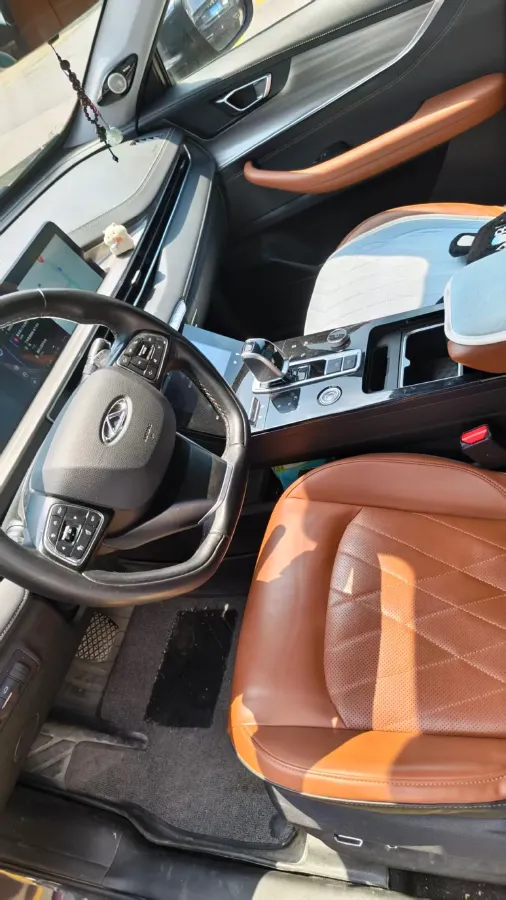 2021 Chery Tiggo 8 Plus 1.6T 197HP L4 7DCT,autocango,china used car exporter,china ev exporter,chinese used car exporter,chinese used ev exporter