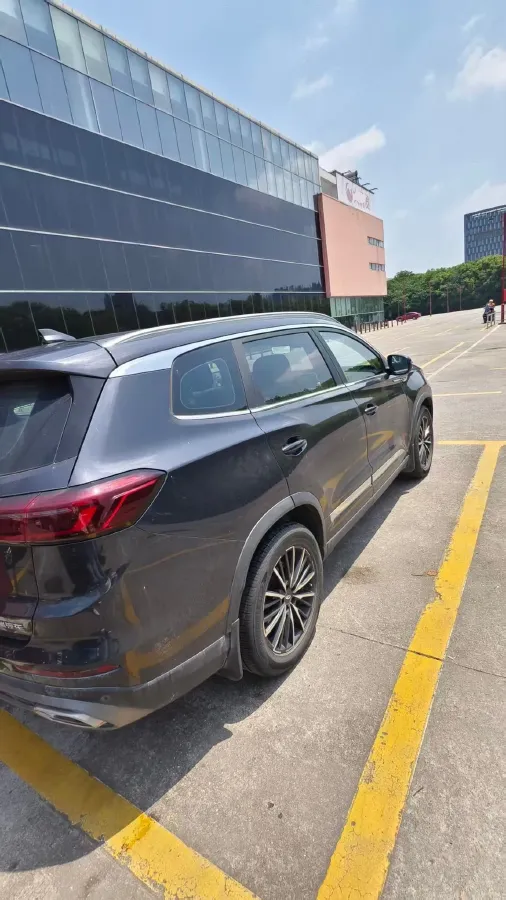 2021 Chery Tiggo 8 Plus 1.6T 197HP L4 7DCT,autocango,china used car exporter,china ev exporter,chinese used car exporter,chinese used ev exporter