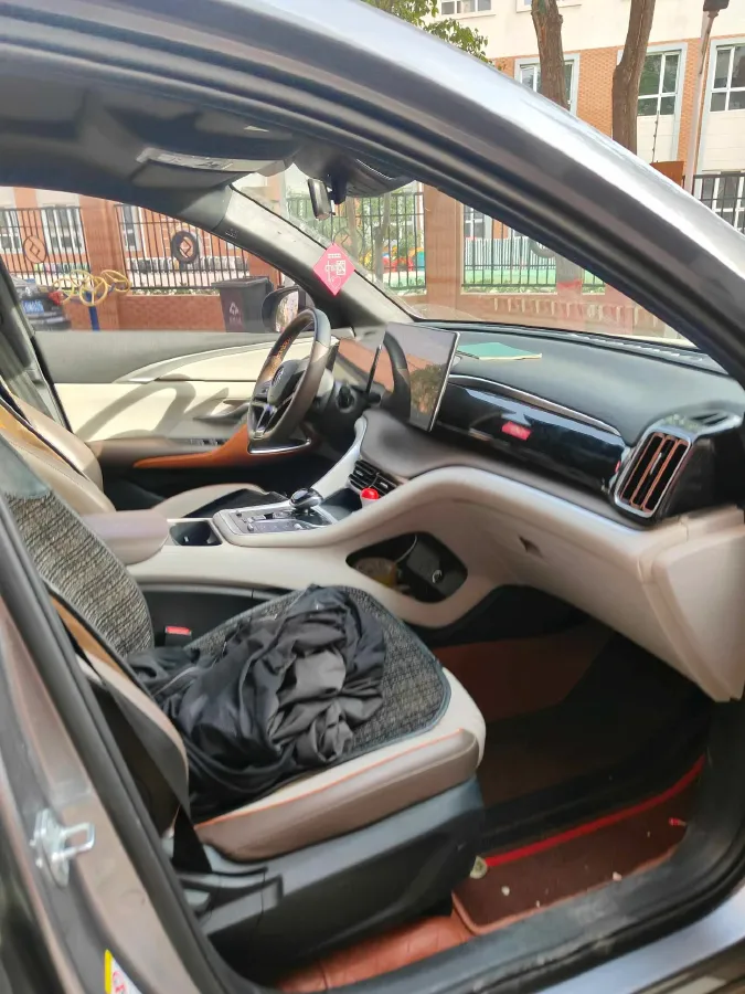 2022 Geely JiaJi 1.5T 177HP L3 7DCT PHEV 15.5KWH,autocango,china used car exporter,china ev exporter,chinese used car exporter,chinese used ev exporter