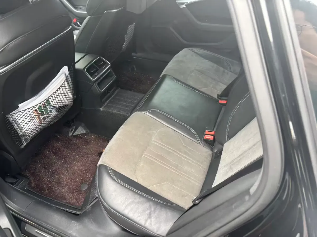 2021 Audi A6L 2.0T 190HP L4 7DCT,autocango,china used car exporter,china ev exporter,chinese used car exporter,chinese used ev exporter