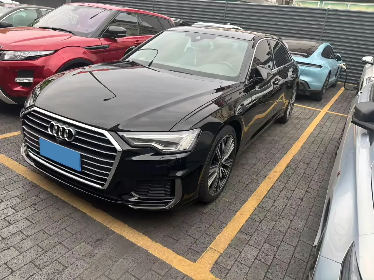 2021 Audi A6L 2.0T 190HP L4 7DCT,autocango,china used car exporter,china ev exporter,chinese used car exporter,chinese used ev exporter