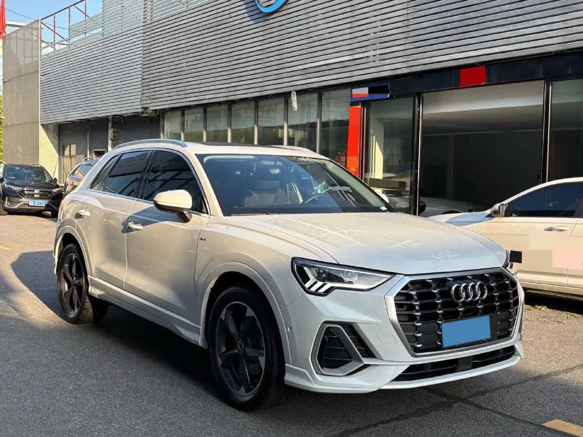 2022 Audi Q3 1.4T 150HP L4 7DCT,autocango,china used car exporter,china ev exporter,chinese used car exporter,chinese used ev exporter