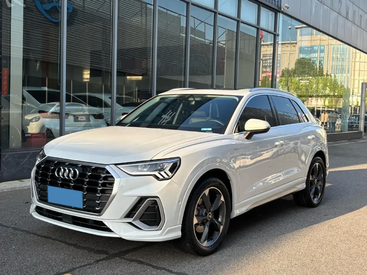 2022 Audi Q3 1.4T 150HP L4 7DCT,autocango,china used car exporter,china ev exporter,chinese used car exporter,chinese used ev exporter