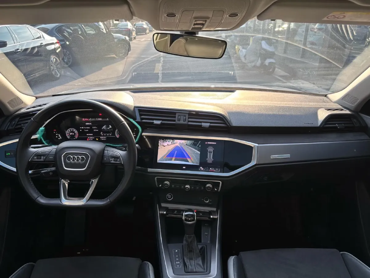 2022 Audi Q3 1.4T 150HP L4 7DCT,autocango,china used car exporter,china ev exporter,chinese used car exporter,chinese used ev exporter