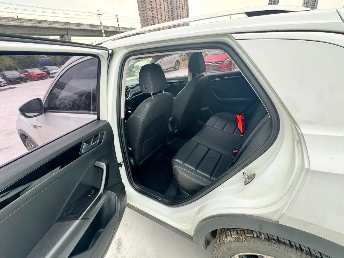 2019 Volkswagen T-Roc 1.4T 150HP L4 7DCT,autocango,china used car exporter,china ev exporter,chinese used car exporter,chinese used ev exporter