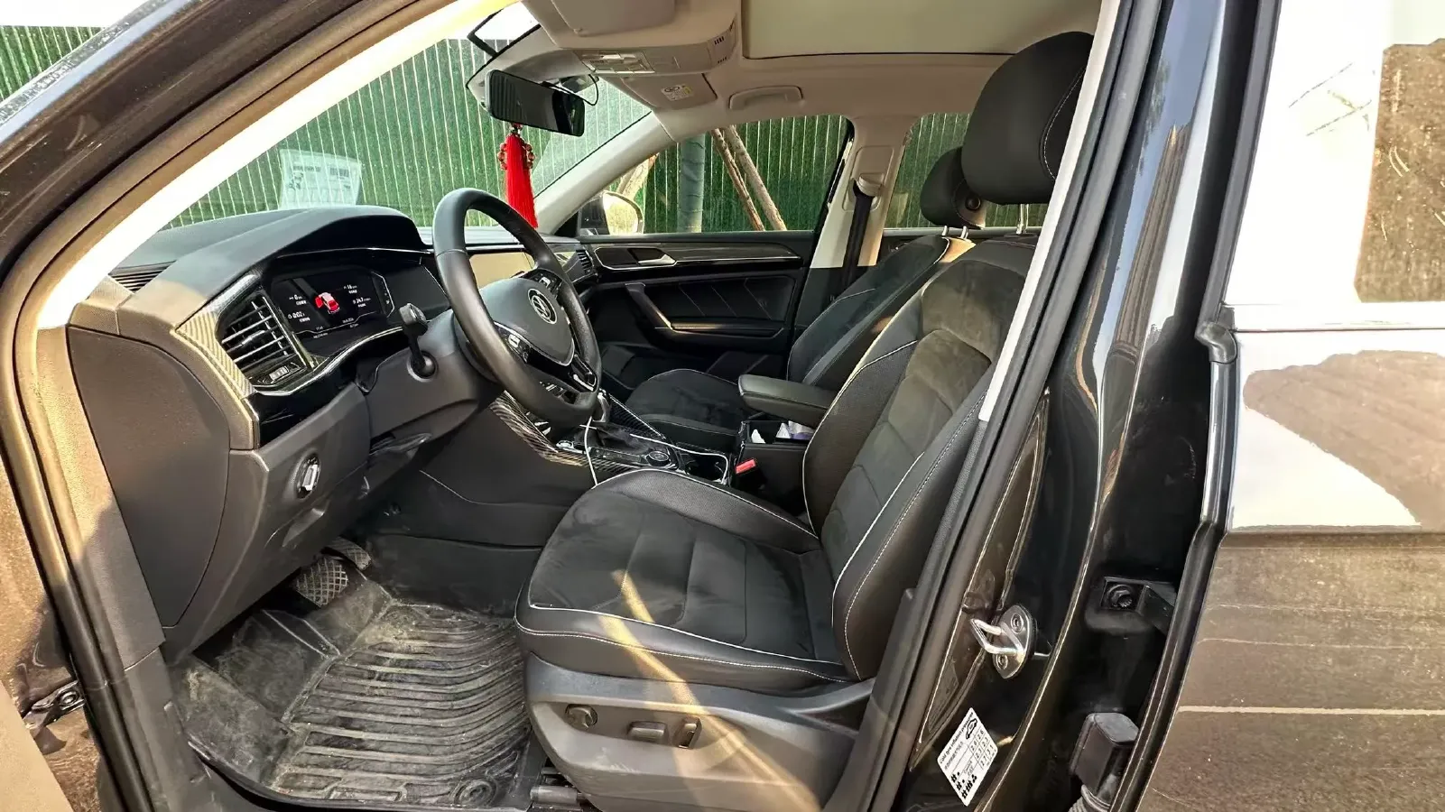 2022 Volkswagen Tayron 2.0T 220HP L4 7DCT,autocango,china used car exporter,china ev exporter,chinese used car exporter,chinese used ev exporter