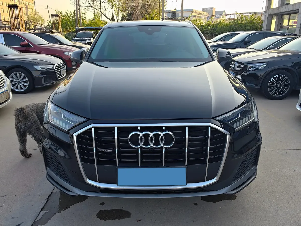 2021 Audi Q7 2.0T 245HP L4 8AT,autocango,china used car exporter,china ev exporter,chinese used car exporter,chinese used ev exporter