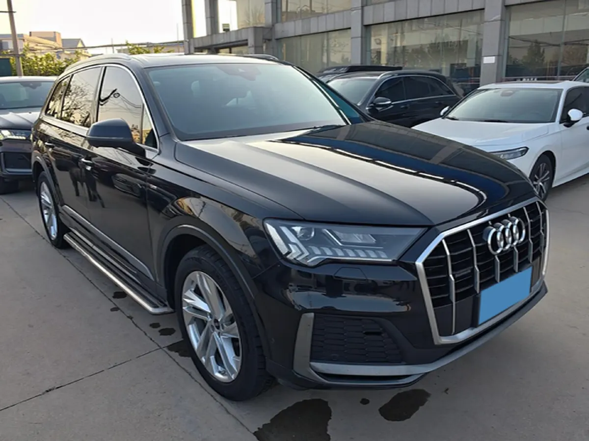 2021 Audi Q7 2.0T 245HP L4 8AT,autocango,china used car exporter,china ev exporter,chinese used car exporter,chinese used ev exporter