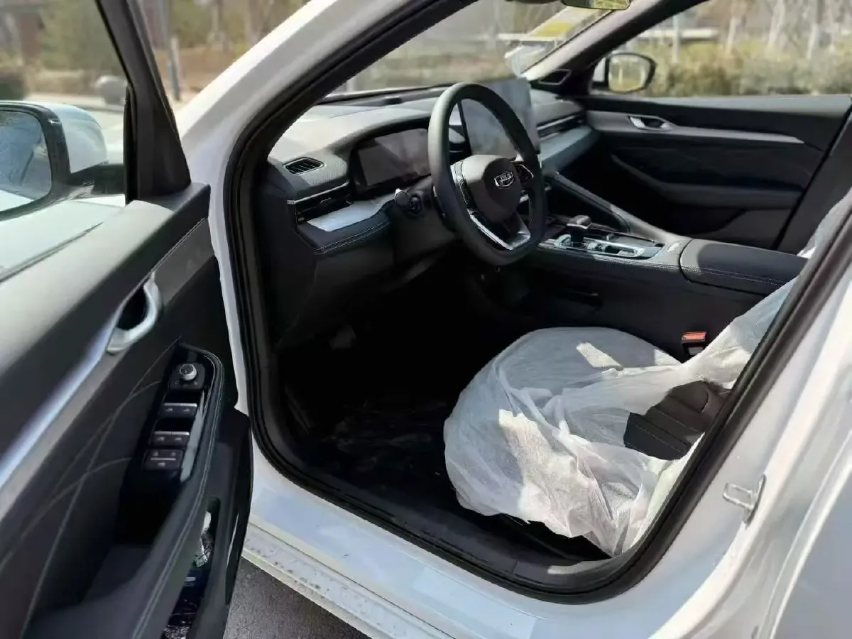2026 Geely Preface 1.5T 181HP L4 7DCT,autocango,china used car exporter,china ev exporter,chinese used car exporter,chinese used ev exporter