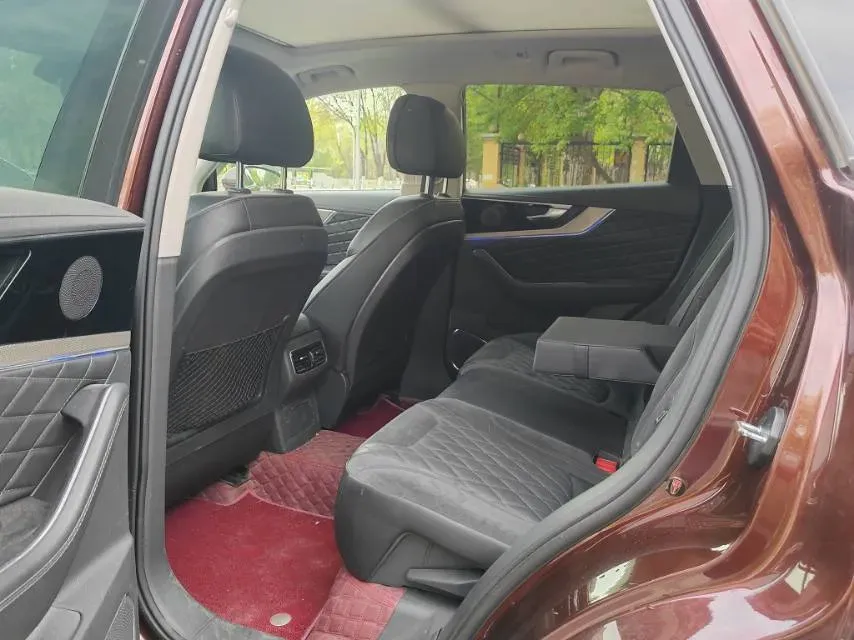2019 HongQi HS5 2.0T 224HP L4 6AT,autocango,china used car exporter,china ev exporter,chinese used car exporter,chinese used ev exporter