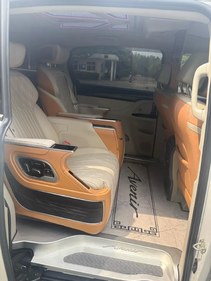 2022 Buick GL8 2.0T 237HP L4 9AT,autocango,china used car exporter,china ev exporter,chinese used car exporter,chinese used ev exporter