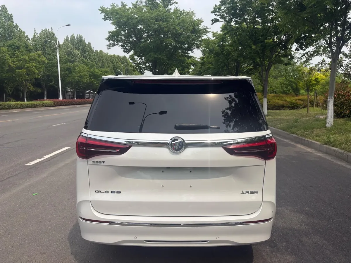 2022 Buick GL8 2.0T 237HP L4 9AT,autocango,china used car exporter,china ev exporter,chinese used car exporter,chinese used ev exporter