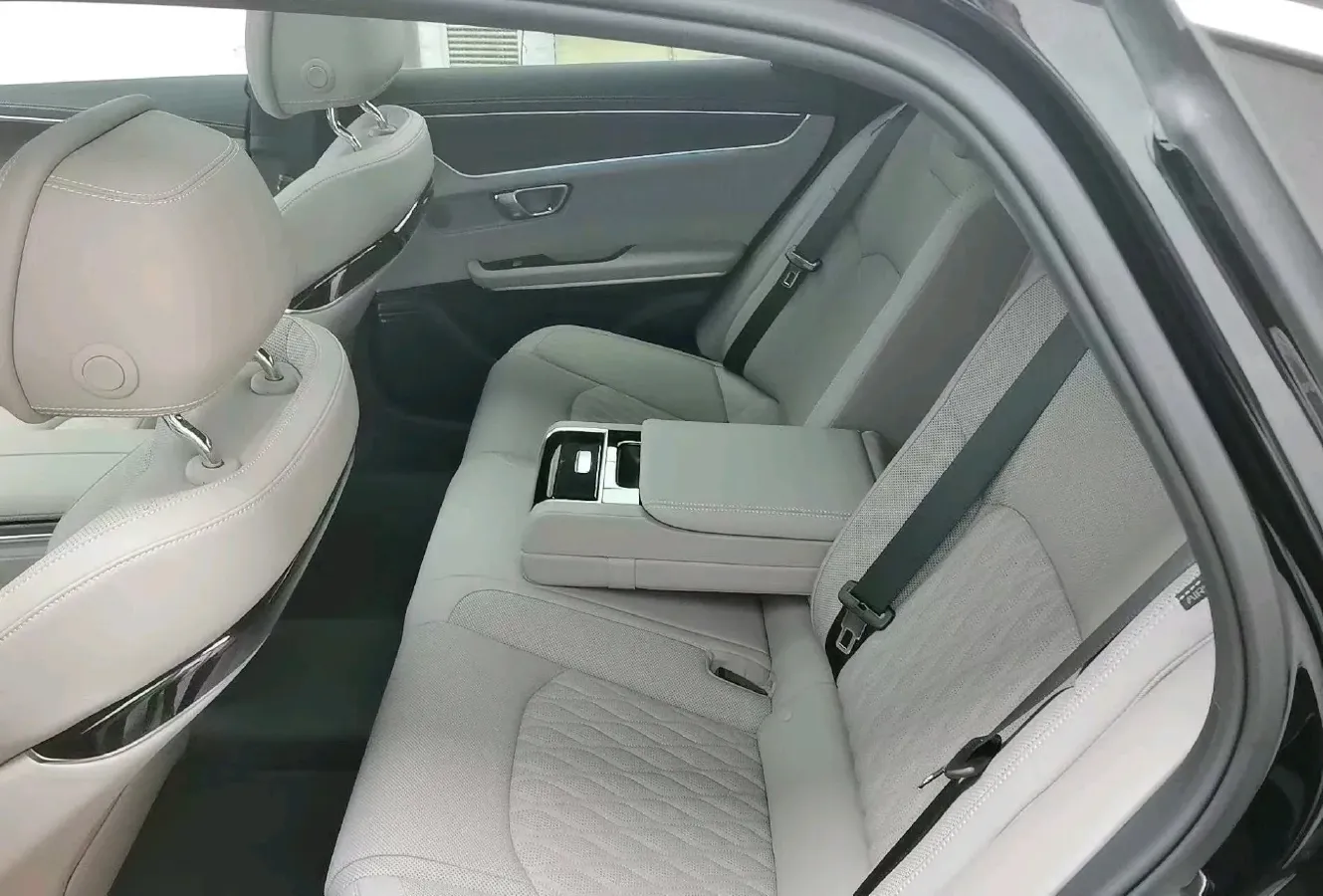2025 BYD Han BEV 79.6KWH,autocango,china used car exporter,china ev exporter,chinese used car exporter,chinese used ev exporter