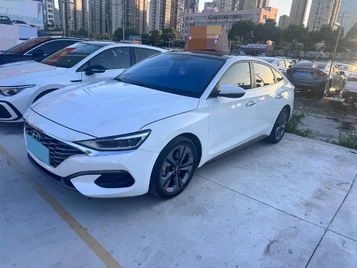 2019 Hyundai La Festa 1.6T 190HP L4 7DCT,autocango,china used car exporter,china ev exporter,chinese used car exporter,chinese used ev exporter