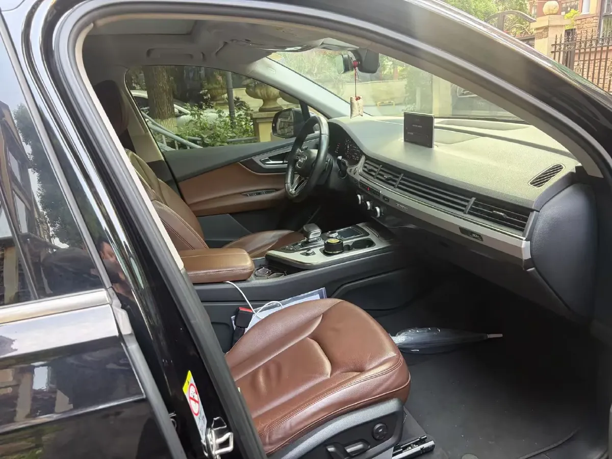 2019 Audi Q7 2.0T 252HP L4 8AT,autocango,china used car exporter,china ev exporter,chinese used car exporter,chinese used ev exporter