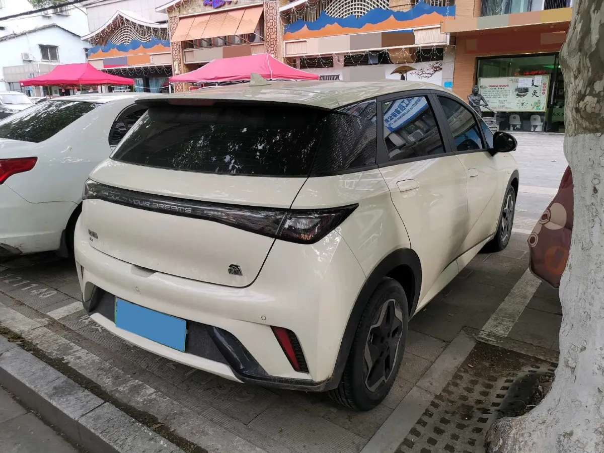 2021 Ford Escort 1.5L 122HP L3 6AT,autocango,china used car exporter,china ev exporter,chinese used car exporter,chinese used ev exporter