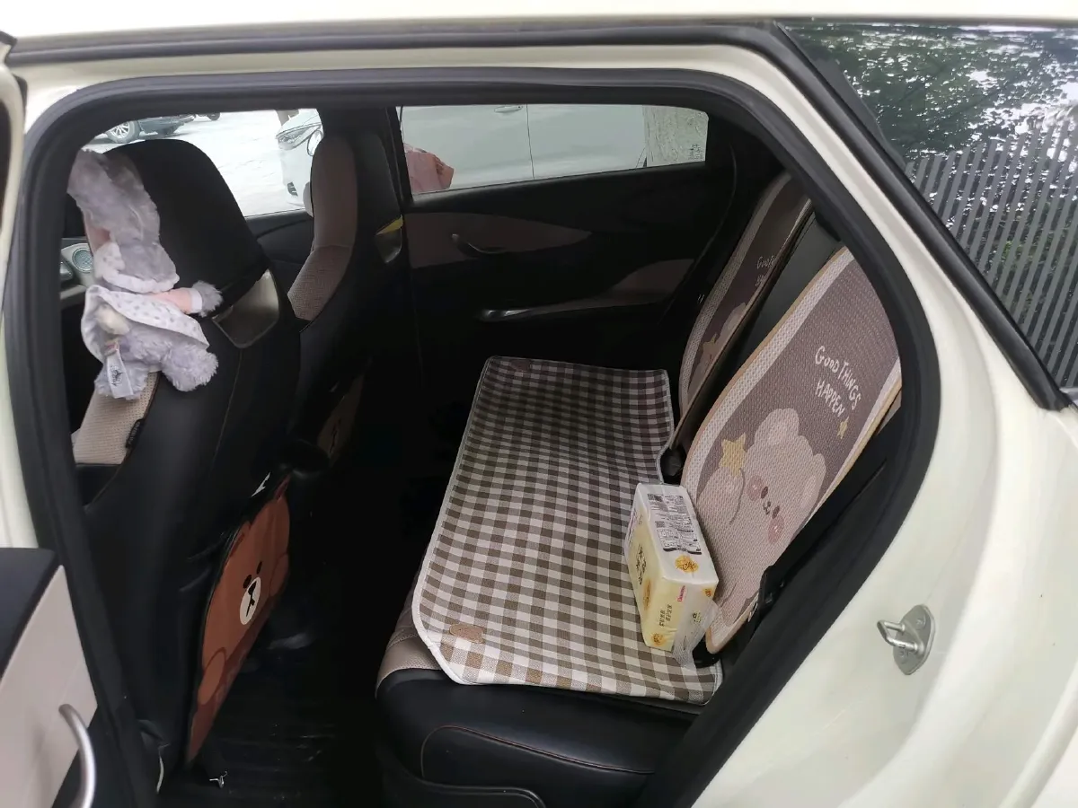 2021 Ford Escort 1.5L 122HP L3 6AT,autocango,china used car exporter,china ev exporter,chinese used car exporter,chinese used ev exporter
