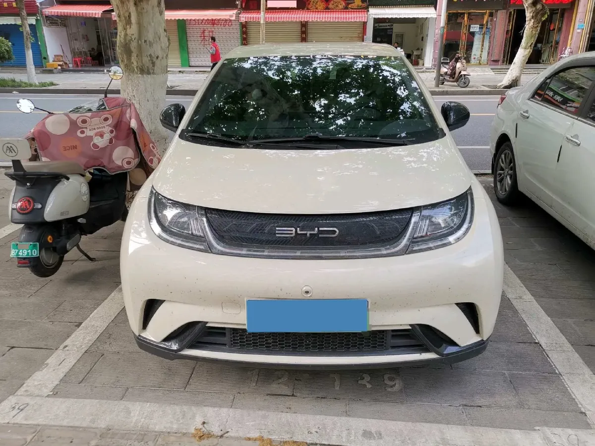 2021 Ford Escort 1.5L 122HP L3 6AT,autocango,china used car exporter,china ev exporter,chinese used car exporter,chinese used ev exporter