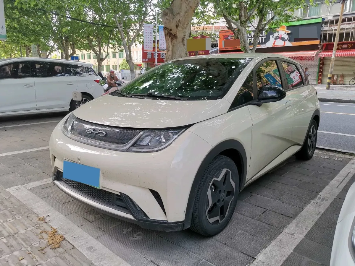 2021 Ford Escort 1.5L 122HP L3 6AT,autocango,china used car exporter,china ev exporter,chinese used car exporter,chinese used ev exporter