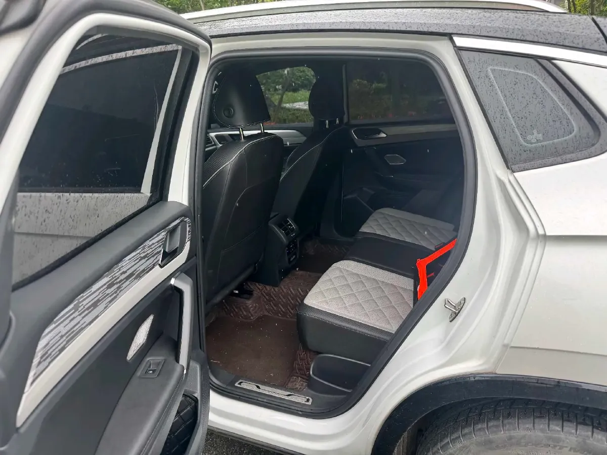 2023 Volkswagen Tayron X 2.0T 220HP L4 7DCT,autocango,china used car exporter,china ev exporter,chinese used car exporter,chinese used ev exporter