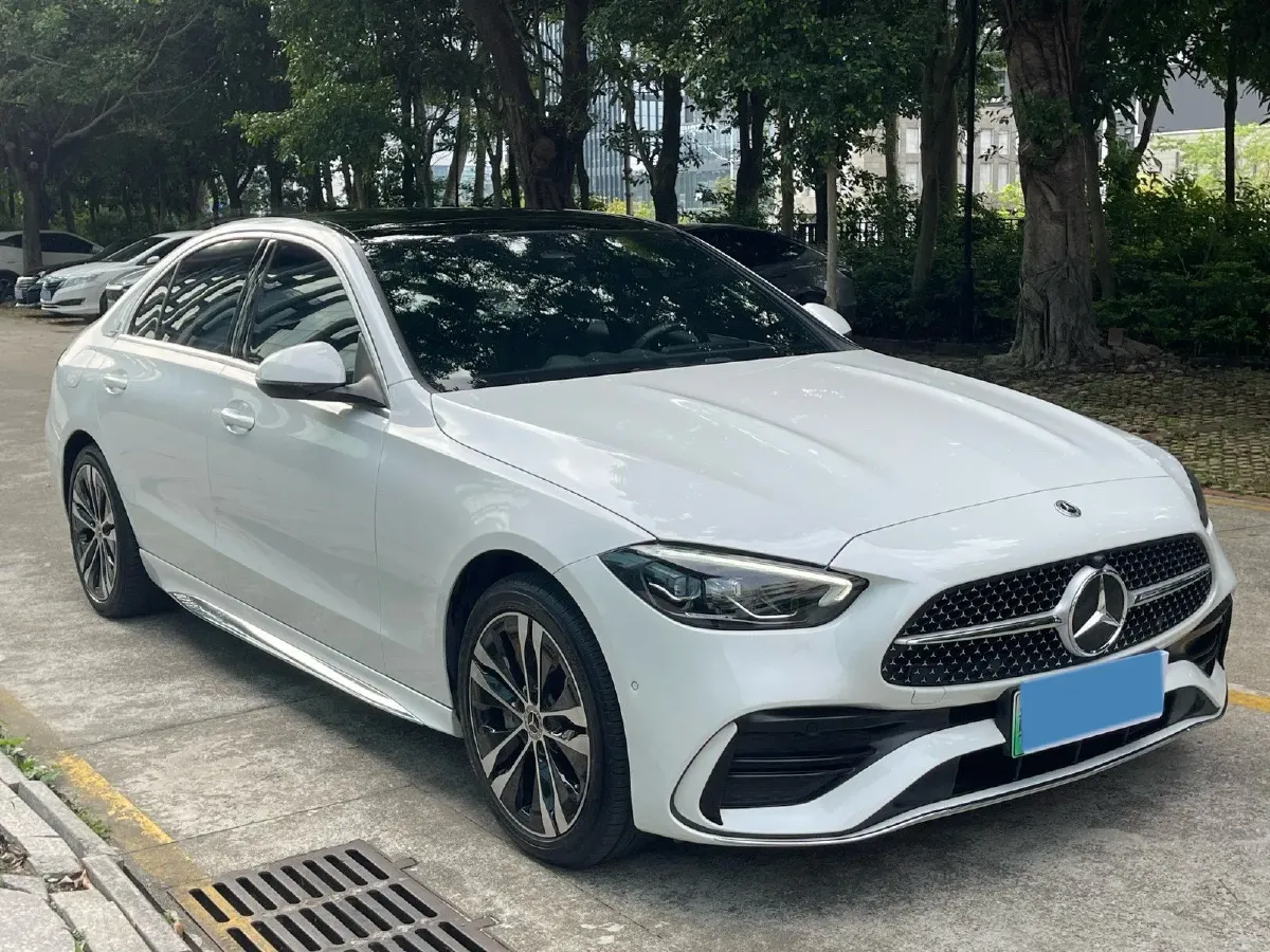 2023 Mercedes-Benz C Class 2.0T 204HP L4 9AT PHEV 25.4KWH,autocango,china used car exporter,china ev exporter,chinese used car exporter,chinese used ev exporter