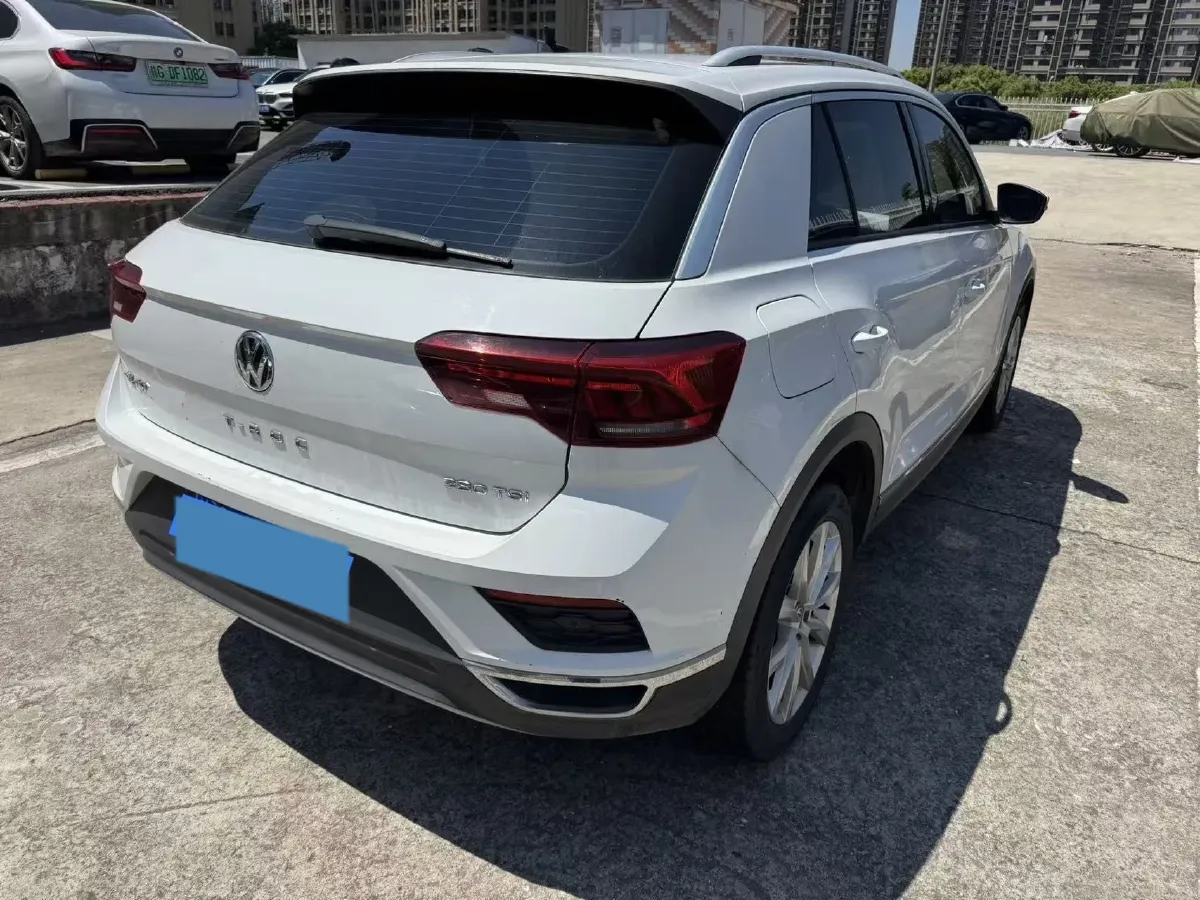 2020 Volkswagen T-Roc 1.4T 150HP L4 7DCT,autocango,china used car exporter,china ev exporter,chinese used car exporter,chinese used ev exporter