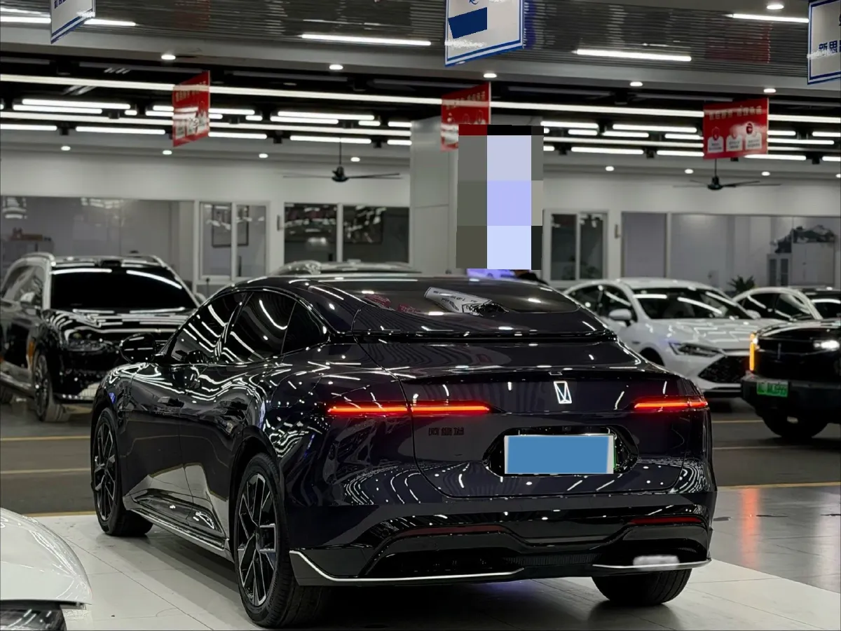 2025 Avatr 06 BEV,autocango,china used car exporter,china ev exporter,chinese used car exporter,chinese used ev exporter