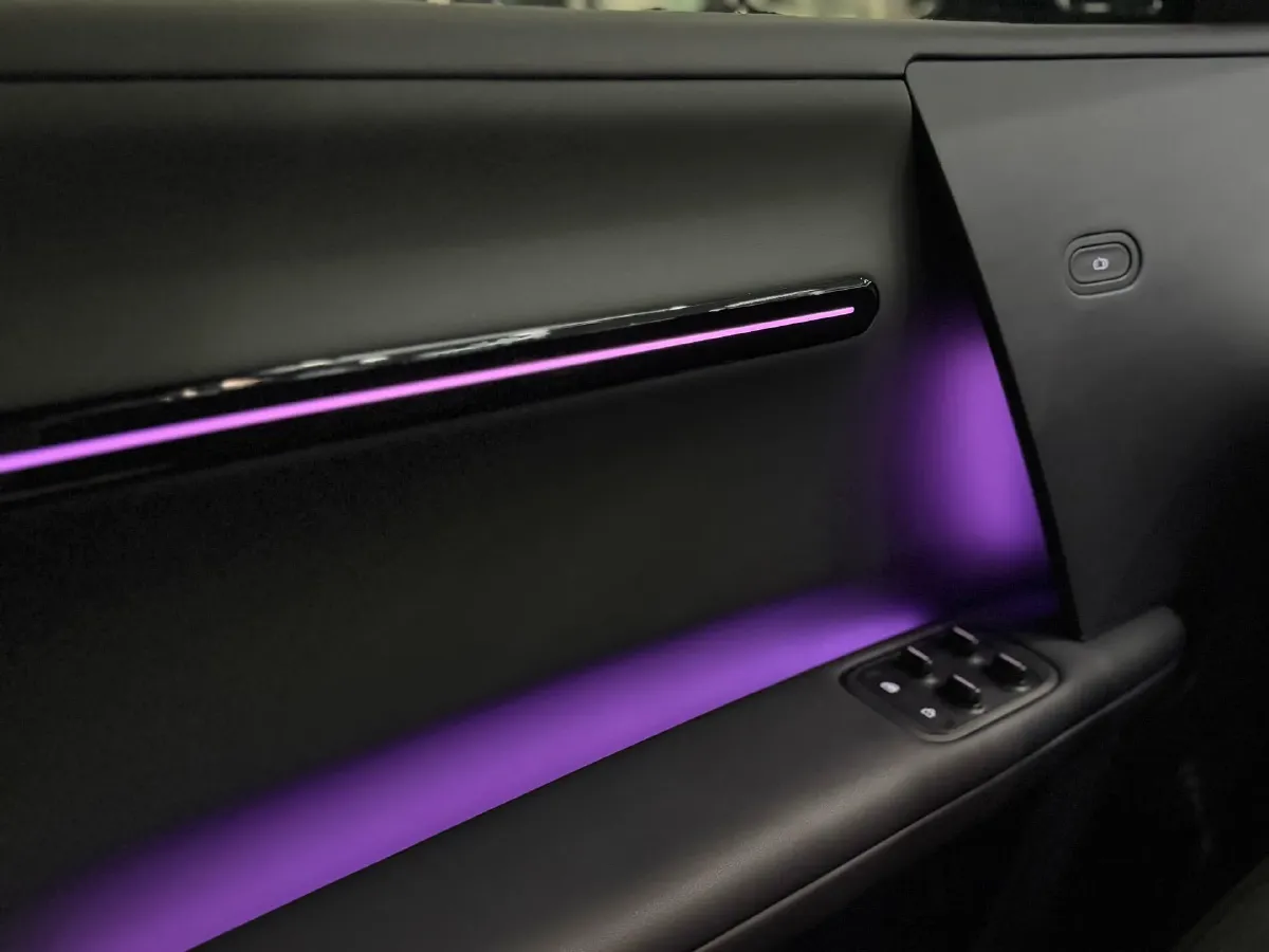 2025 Avatr 06 BEV,autocango,china used car exporter,china ev exporter,chinese used car exporter,chinese used ev exporter