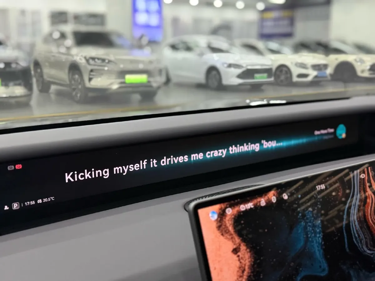 2025 Avatr 06 BEV,autocango,china used car exporter,china ev exporter,chinese used car exporter,chinese used ev exporter