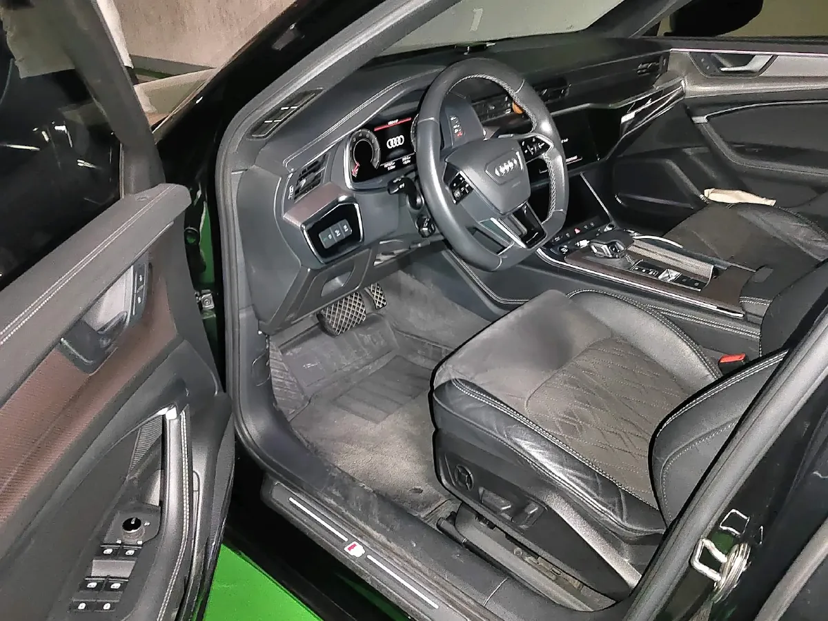 2021 Audi A6L 3.0T 340HP V6 7DCT,autocango,china used car exporter,china ev exporter,chinese used car exporter,chinese used ev exporter