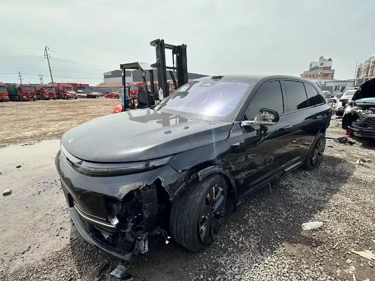 2025 Li L7 Range Extended 154HP REEV,autocango,china used car exporter,china ev exporter,chinese used car exporter,chinese used ev exporter