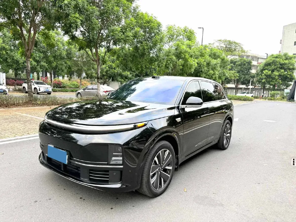 2025 Li L7 Range Extended 154HP REEV,autocango,china used car exporter,china ev exporter,chinese used car exporter,chinese used ev exporter