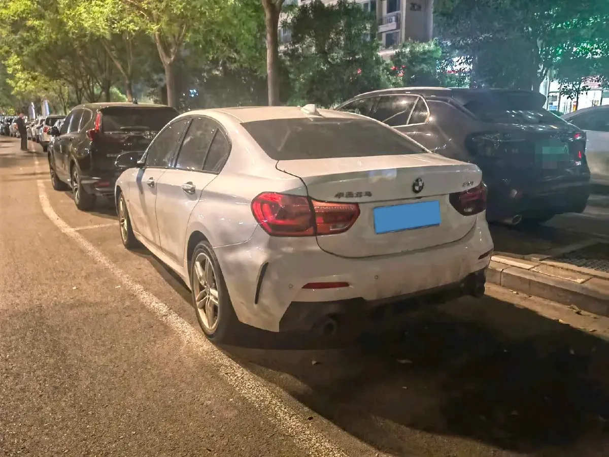 2023 BMW 1 Series 1.5T 136HP L3 7DCT,autocango,china used car exporter,china ev exporter,chinese used car exporter,chinese used ev exporter