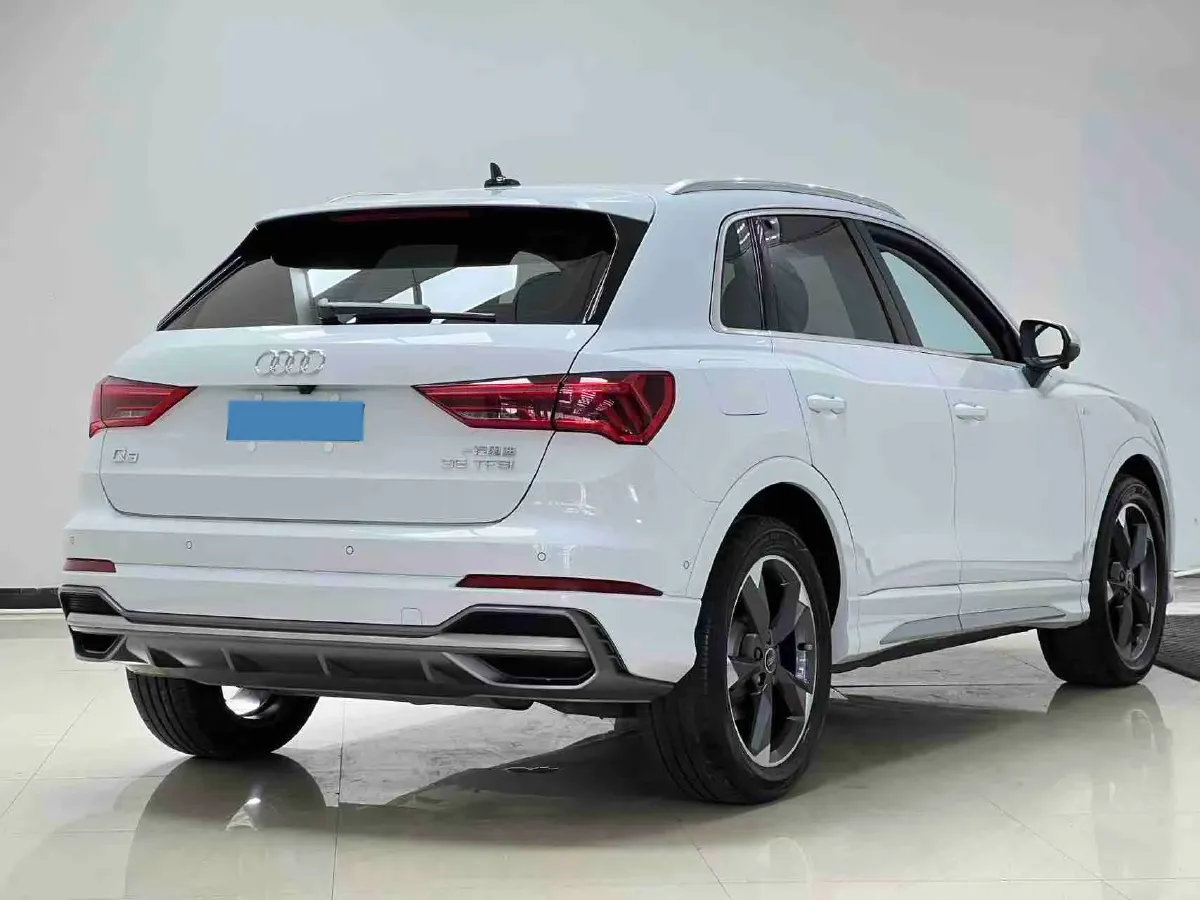 2023 Audi Q3 1.4T 150HP L4 7DCT,autocango,china used car exporter,china ev exporter,chinese used car exporter,chinese used ev exporter